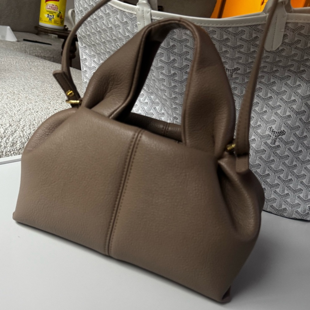 Taupe Leather Shoulder Bag / Crossbody